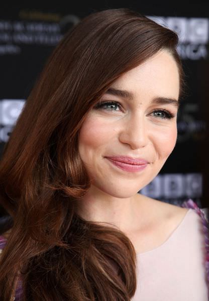 emilia-clarke-bafta-la-tv-tea-2012-01