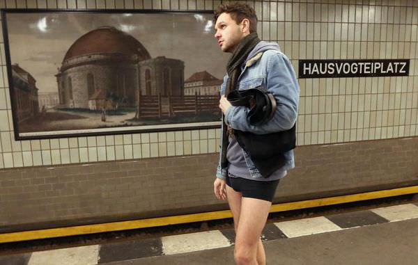 improv-everywheres-annual-no-pants-subway-ride-takes-over-60-cities-25-countries-video-164314