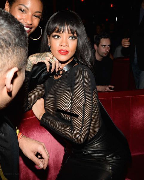 Rihanna--Balmain-Paris-Fashion-Show-2014-After-Party--11-720x897